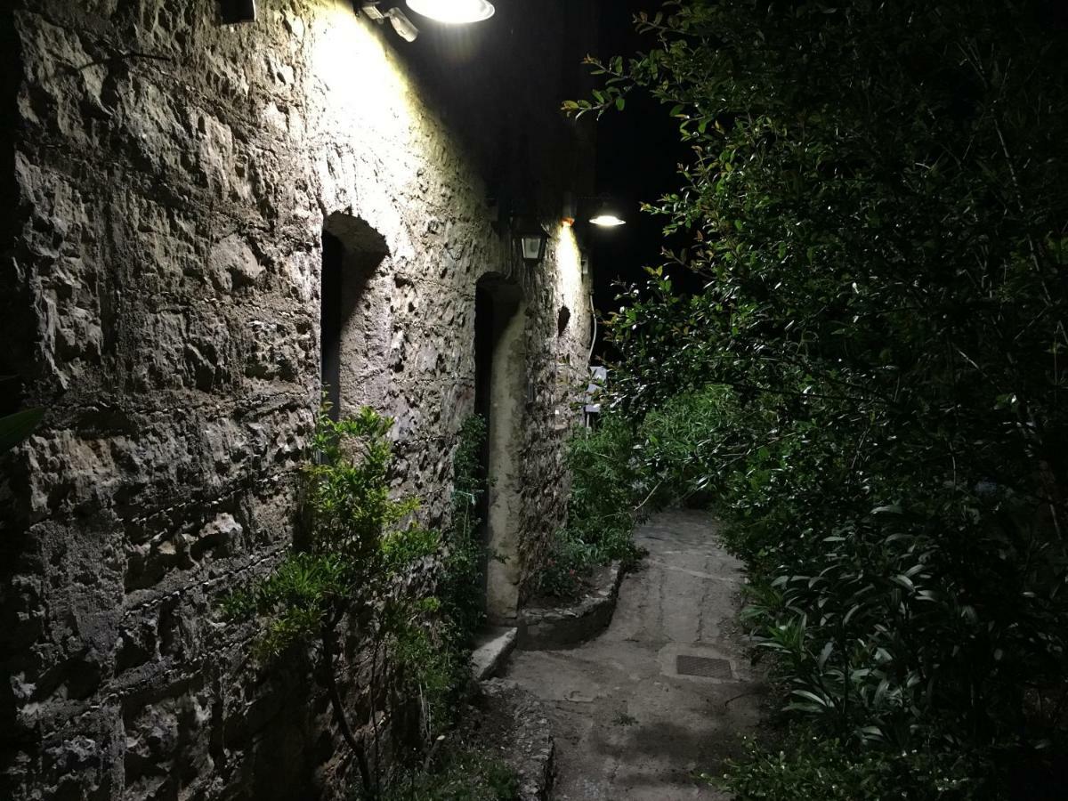 Casa Sarlo Aparthotel Petina Bagian luar foto