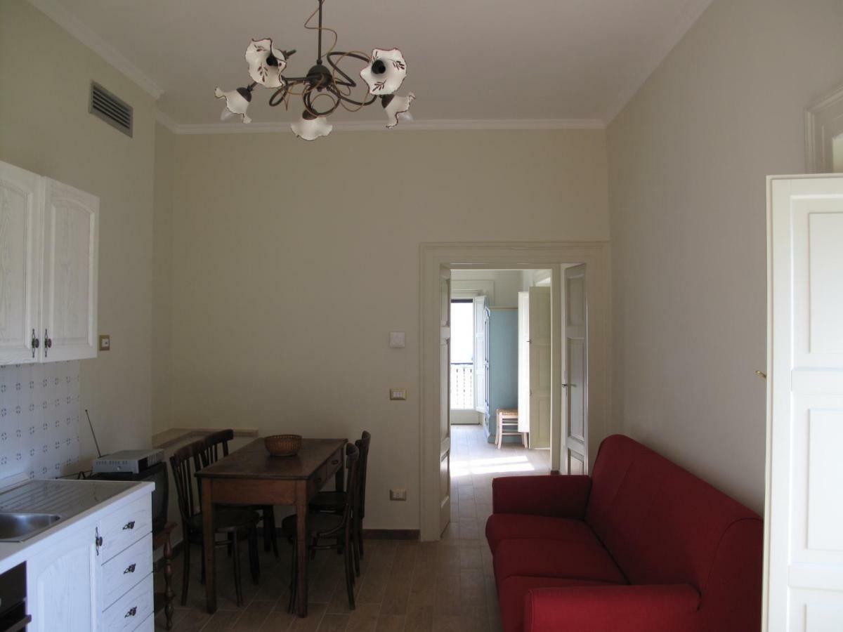 Casa Sarlo Aparthotel Petina Bagian luar foto