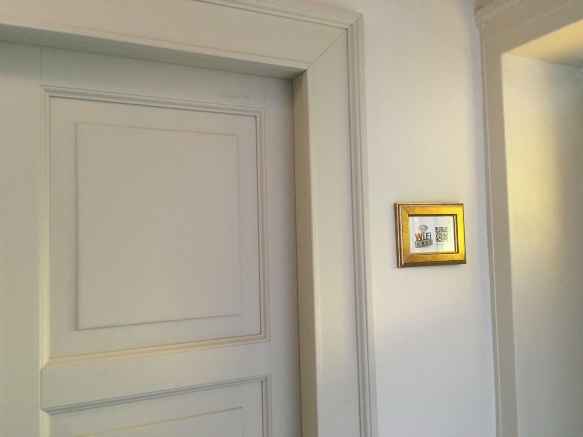 Casa Sarlo Aparthotel Petina Bagian luar foto